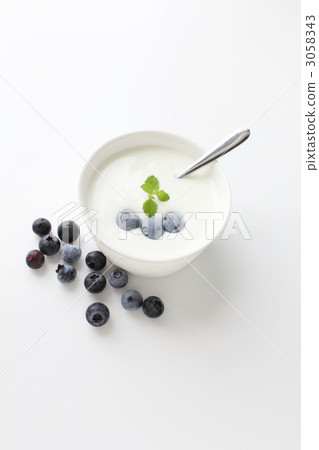Blueberry and Caspian Sea Yogurt Blueberry and Caspian Sea Yogurt 3058343