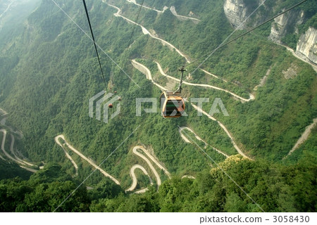 Zhangjiajie Temple Mountain Ropeway Zhangjiajie Temple Mountain Ropeway 3058430