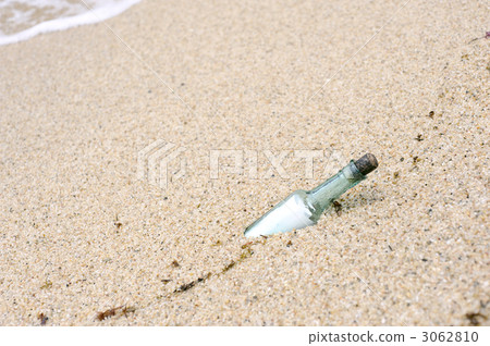 Message Bottle 3062810