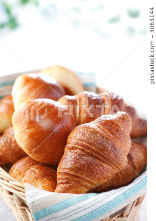 烤在籃子裡 烤在籃子裡 3063144