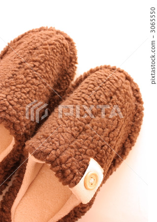 Also this slippers 3065550
