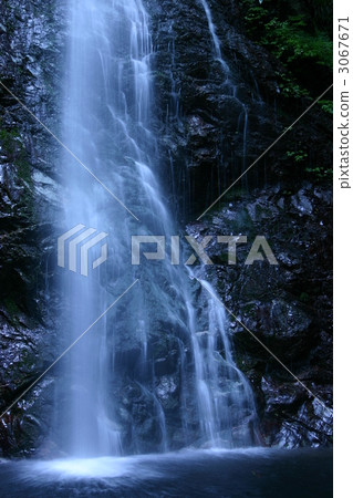 檜原村 瀑布 激流 3067671