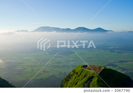 Aso Godake floating in the sea of clouds - Buddha statue Buddha statue Aso Godake floating in the sea of clouds - Buddha statue Buddha statue 3067790