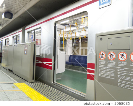 Subway home door Subway home door 3068085