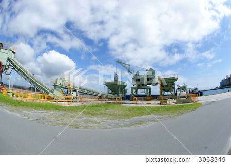 起重機和碎石船 3068349