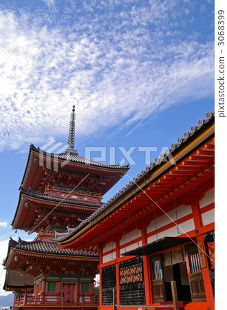 Kiyomizu-dera Triple tower and Kyodo 3068399
