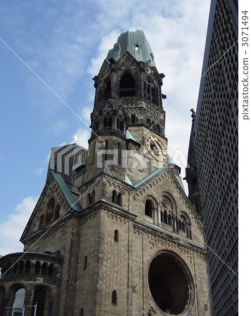 Kaiser Wilhelm Church 3071494