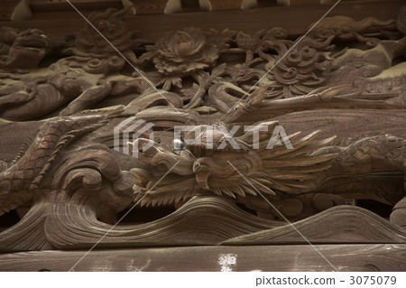 Dragon's watermark carving 3075079