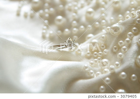 wedding ring 3079405