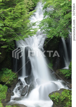 皇冠瀑布 3079864