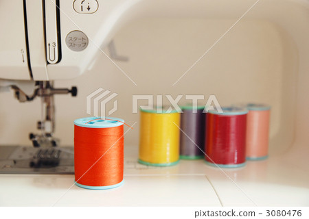 Sewing thread and sewing machine Sewing thread and sewing machine 3080476