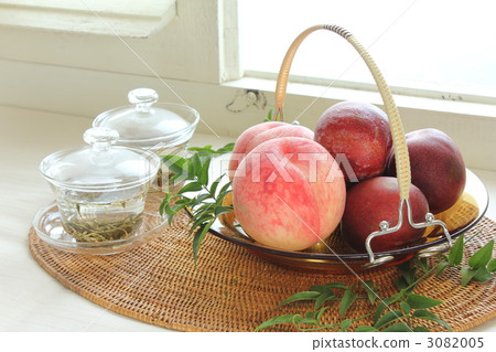 桃子和李子 3082005