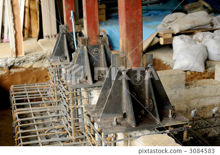 Seismic reinforcement work of steel frame Seismic reinforcement work of steel frame 3084583