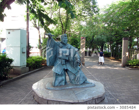 Benkei statue 3085484