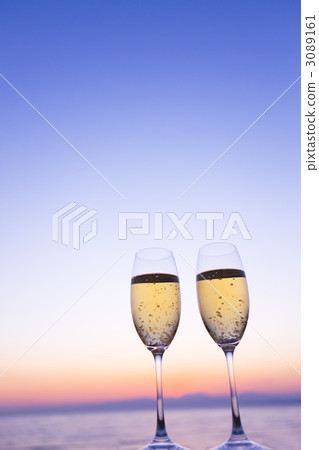 黃昏的天空和香檳 3089161