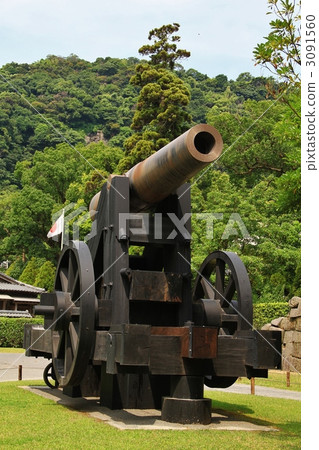 Iron 150 pound cannon at Kagoshima · Senjinen 3091560
