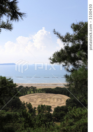 "Zenigata Sand Pictures" of Kotobuki Park in Kanonji City, Kagawa Prefecture and Ibushima 3100430