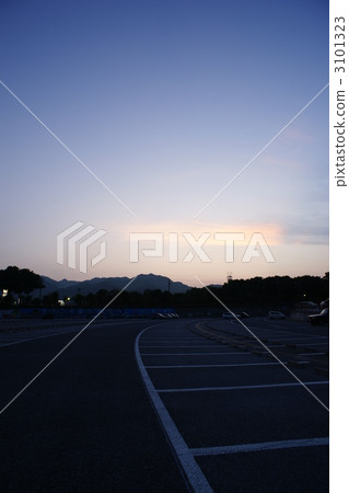 黃昏山堀坂 黃昏山堀坂 3101323