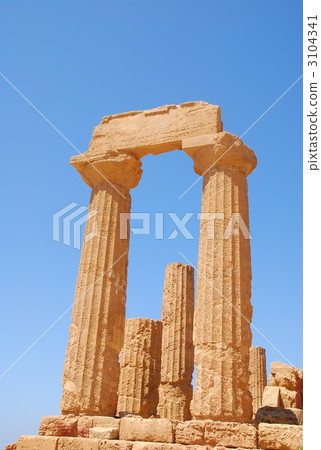 Temple of Junone · Latinia (Hera) Temple of Junone · Latinia (Hera) 3104341