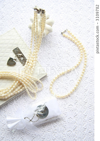 pearl, perl, embroidered 3109782