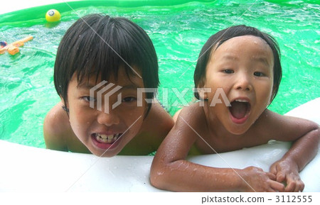 Pool play Pool play 3112555