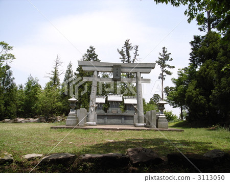 Hikoshinyama Naku g 3113050