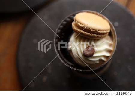 coffee jelly, fresh cream, pastry 3119945