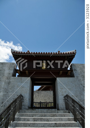 Shuri castle Susunmon gate 3123928