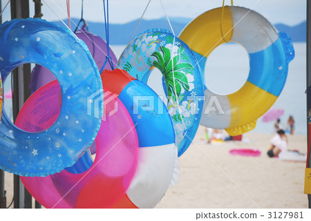 inflatable swimming aid