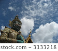 Blue sky and statue 3133218