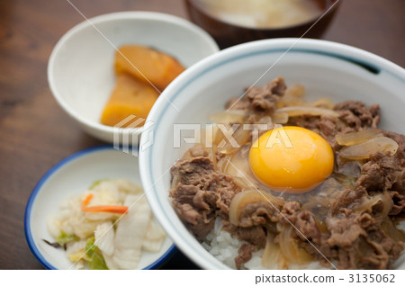 牛肉飯 3135062