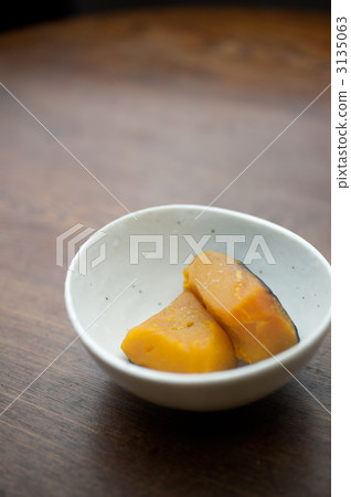 Boiled pumpkin  3135063