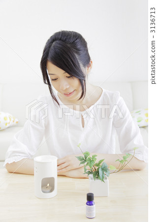 female, lady, woman 3136713