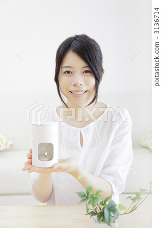 female, lady, woman 3136714