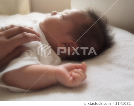 寶寶的寶寶和媽媽的手 寶寶的寶寶和媽媽的手 3141081