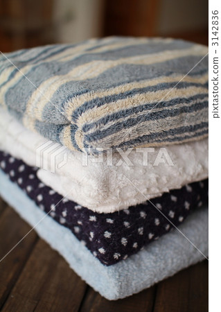 舊浴巾折疊洗衣 舊浴巾折疊洗衣 3142836