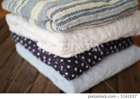 舊浴巾折疊洗衣 3142837