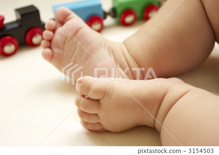 A small foot 3154503