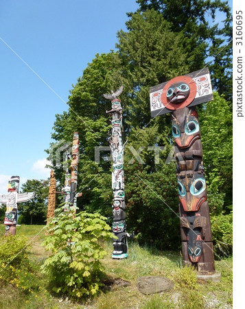 Stanley Park Totem Paul 3160695