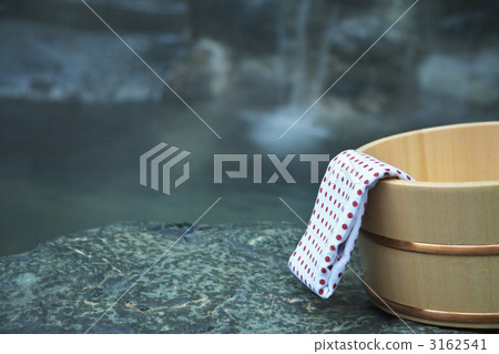 Hot spring and tub 3162541