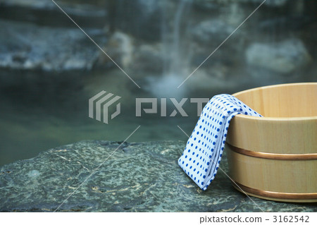 Hot spring and tub 3162542