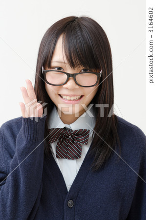 Girls wearing eyeglasses 3164602