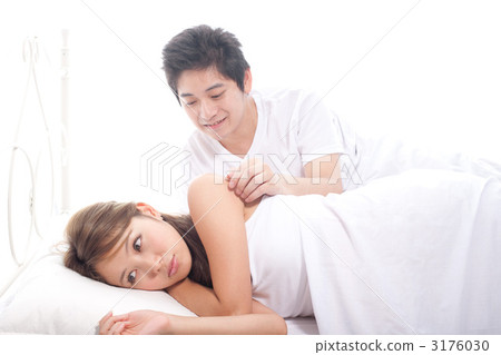 撅嘴 生氣 夫婦 3176030