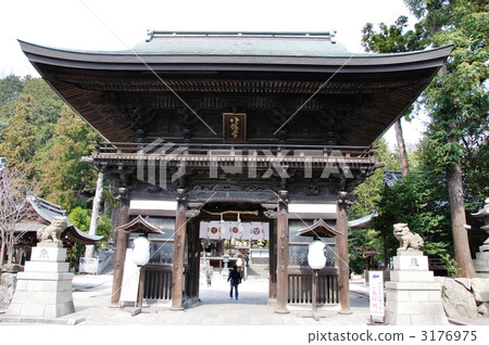 Sun Moon Hachimangu Shrine · Tower 3176975