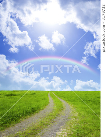 乾草原和藍天道路 3179732