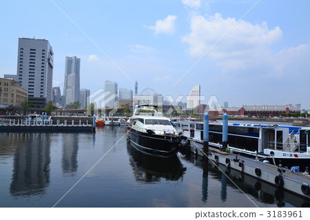 yokohama harbour, red brick warehouse, landmark tower 3183961