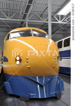 Shinkansen vehicle 922 type doctor yellow 3186417