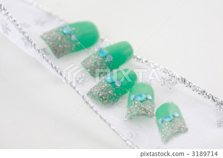 綠色聖誕節指甲技巧 3189714