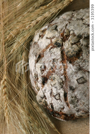 Ears' head and stone kiln bread Ears' head and stone kiln bread 3195399