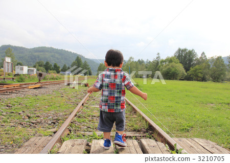 A waste line and a boy A waste line and a boy 3210705